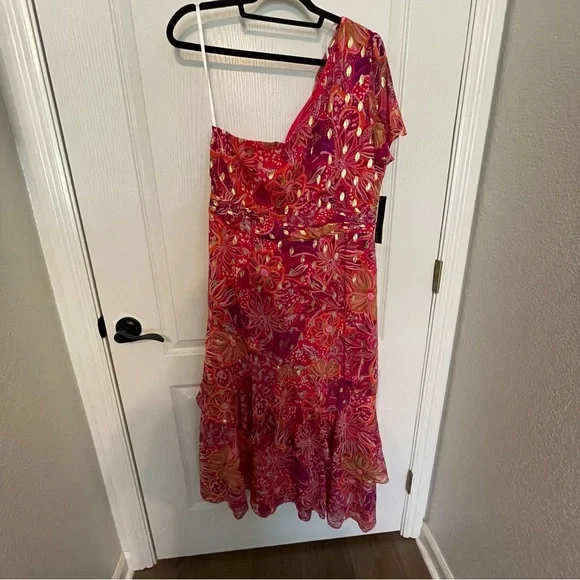 Maggy London One-Shoulder Asymmetrical Dress - Red and Pink Floral - Picture 7 of 9
